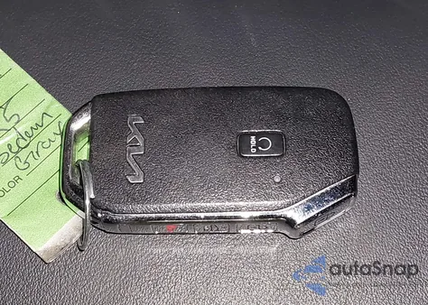 2022 Kia K5 Gt-Line z USA, uszkodzony, nr VIN 5XXG64J27NG096493